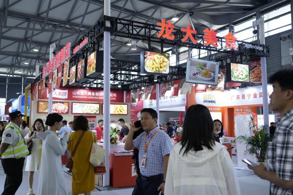 pp电子网站美食亮相上海国际餐饮食材展览会，预制菜产品备受瞩目